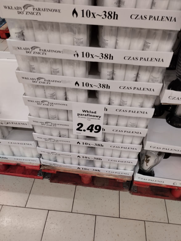 Ceny zniczy na Wszystkich Świętych 2022