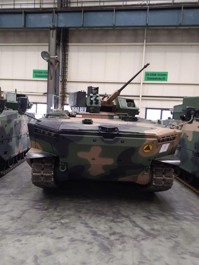 Pierwsze Borsuki wreszcie w wojsku. Szef MON: "111 Borsuków to nie jest nasze ostatnie słowo"