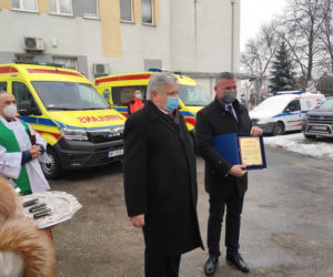 Radomska Stacja Pogotowia Ratunkowego otrzymała nową karetkę