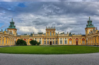 Dziedziniec Pałacu w Wilanowie otwarty za darmo. To pokłosie głośnego skandalu