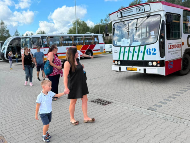 Kultowe autobusy opanowały Starachowice! Ruszył III Zlot i świętowanie 70-lecia komunikacji