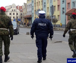 Na ulicach Olsztyna więcej policji i wojska