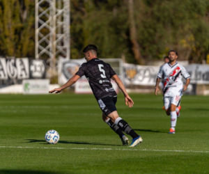 Jak zmieniały się zasady spalonego i jak wpływają na współczesną piłkę nożną