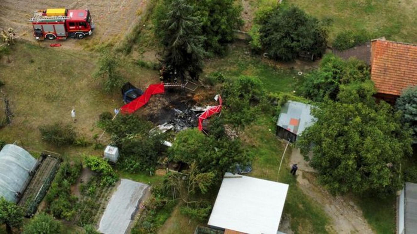 Przejmujący widok na grobie Jakuba Pracharczyka. 20-latek zginął w katastrofie awionetki