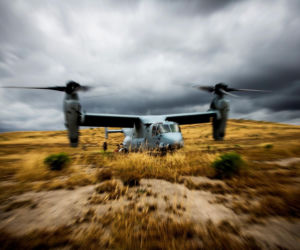 MV-22B Osprey lądował w płomieniach. Jedna osoba ranna, przyczyny nieznane