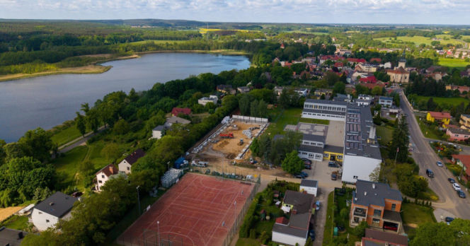 Budowa hali sportowej w Osiecznej