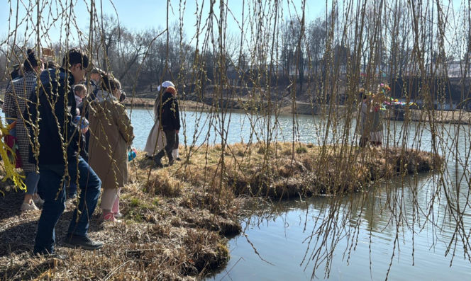 Tłumy w lubelskim Skansenie pożegnały zimę. Jeden z dawnych przesądów do dziś mrozi krew w żyłach