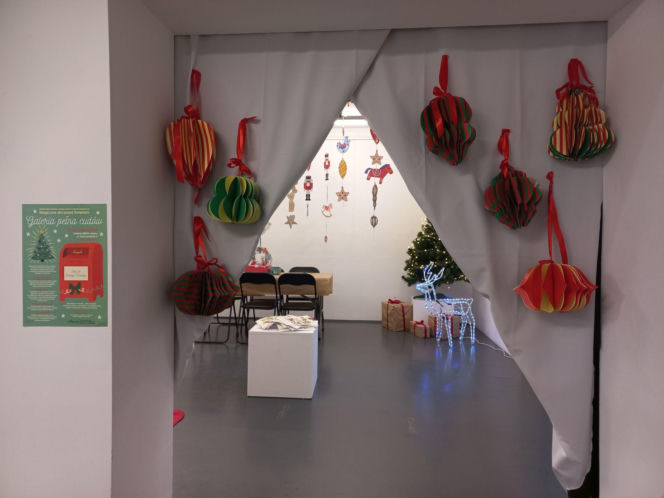 ​Z każdym dniem wybór jest coraz mniejszy. W Galerii MBWA w Lesznie trwa Kiermasz Świąteczny