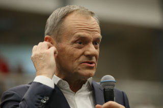 Trzy emerytury Donalda Tuska. Kwoty robią wrażenie. Do tego pensja premiera