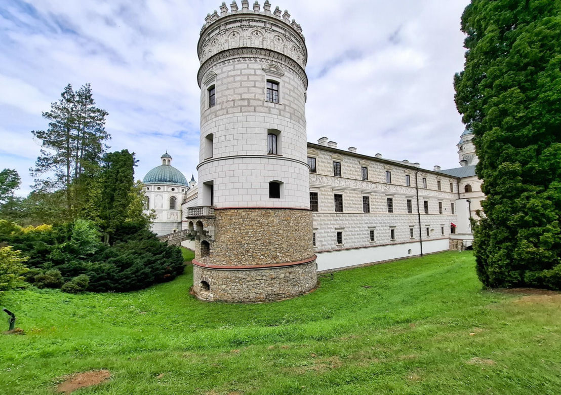 Mało kto wie o tym polskim zamku. To prawdziwa perła Podkarpacia