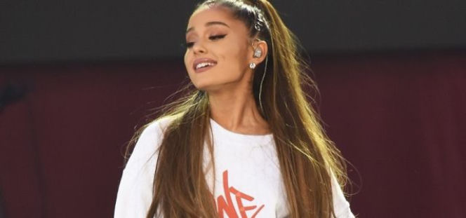 Ariana Grande rok po zamachu w Manchesterze. Jak zmieniło się życie wokalistki?