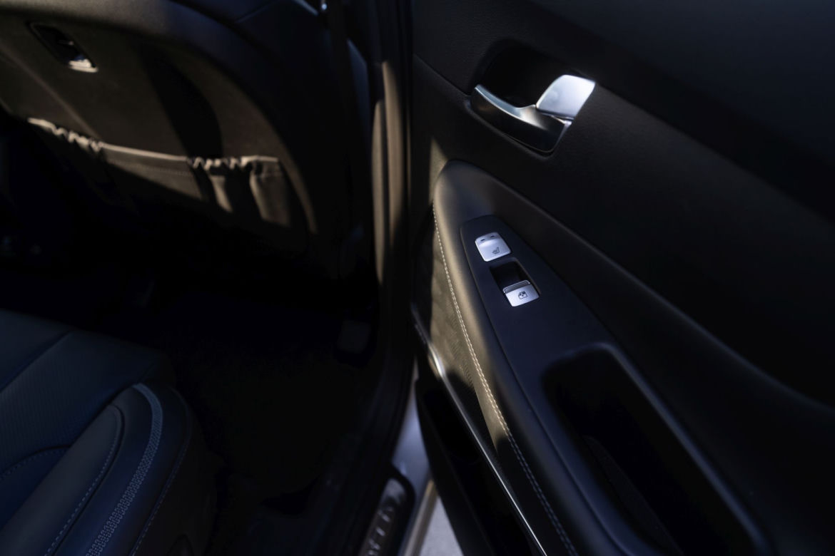 Hyundai Santa Fe 1.6 T-GDI PHEV 6AT 4WD Platinum