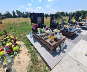 Dąbrówki: grób 17-letniej Pauliny [ZDJĘCIA]