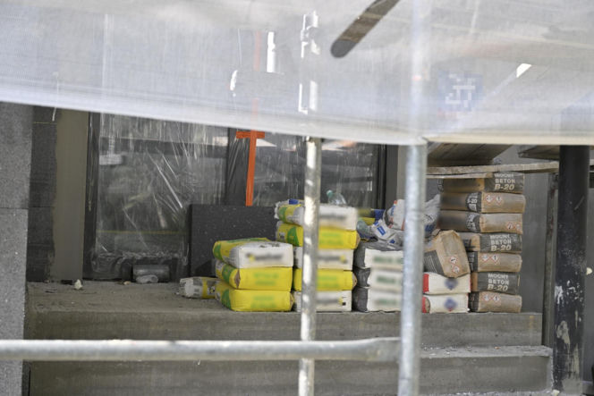 Niekończący się remont sąsiadów Kaczyńskiego