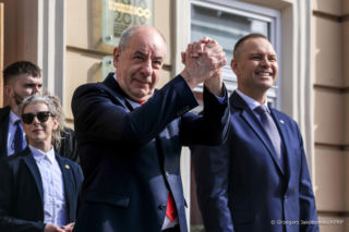 Prezydent Węgier w Polsce. Tak został przywitany w Przemyślu