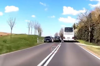 Szokujące nagranie z DK16! O włos od makabry na drodze: Co trzeba mieć w głowie?!