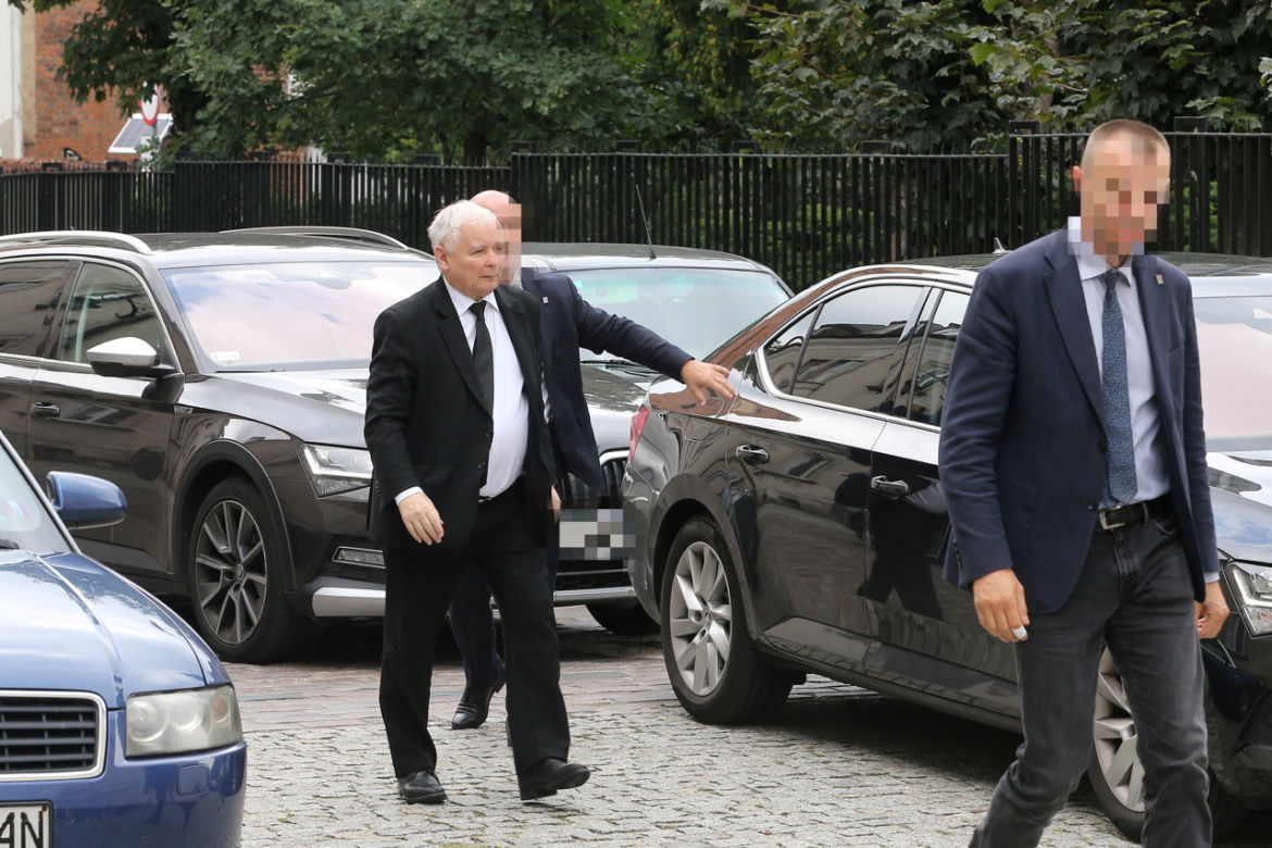 Jarosław Kaczyński pojechał do kościoła