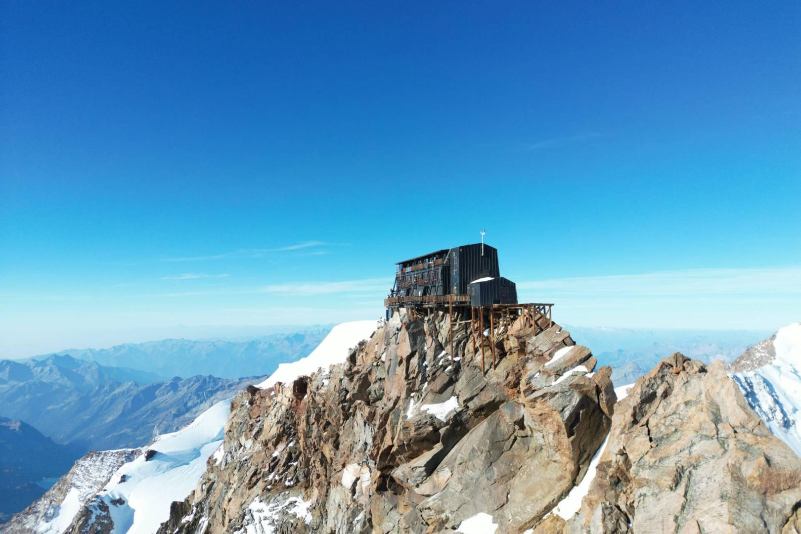 Centrum badawcze Capanna Regina Margherita (Margherita Hut)