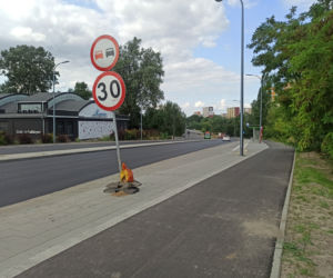 Rowerzyści z nowej ścieżki trafią... na schody