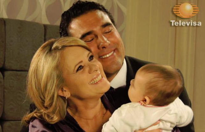 Prawdziwe uczucie (Amores Verdaderos). Victoria (Erika Buenfil), Arriaga (Eduardo Yanez)