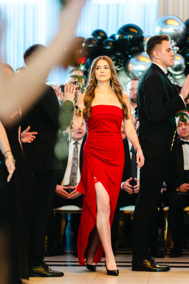 Studniówka 2026 młodzieży z IV LO im. Hetmana Stanisława Żółkiewskiego w Siedlcach