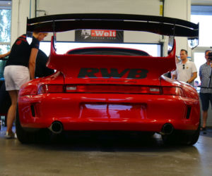 Akira Nakai San buduje Porsche 911 RWB