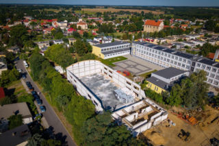 Budowa hali sportowej w Osiecznej