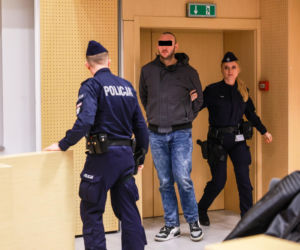 Chciał zobaczyć strusia, skatował go na śmierć.