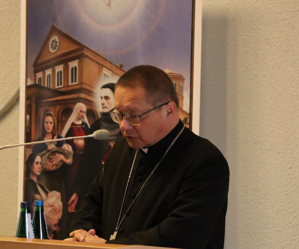 Międzynarodowe Sympozjum Naukowe „Karty z dziejów Zakonu Ducha Świętego” w Auli Wielkiej Uniwersytetu Ignatianum w Krakowie