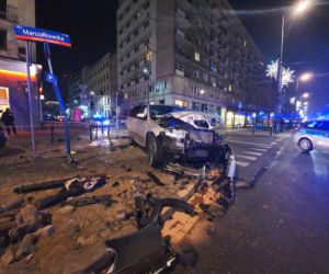 Zderzenie BMW z taksówką na Marszałkowskiej
