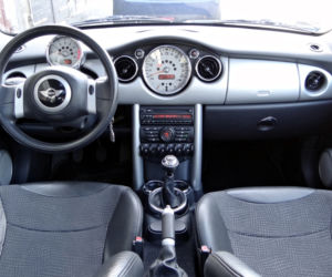 MINI Cooper 2003 rok