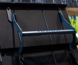 Akcesoria dachowe: bariery przeciwśnieżne, stopnie, ławy kominiarskie