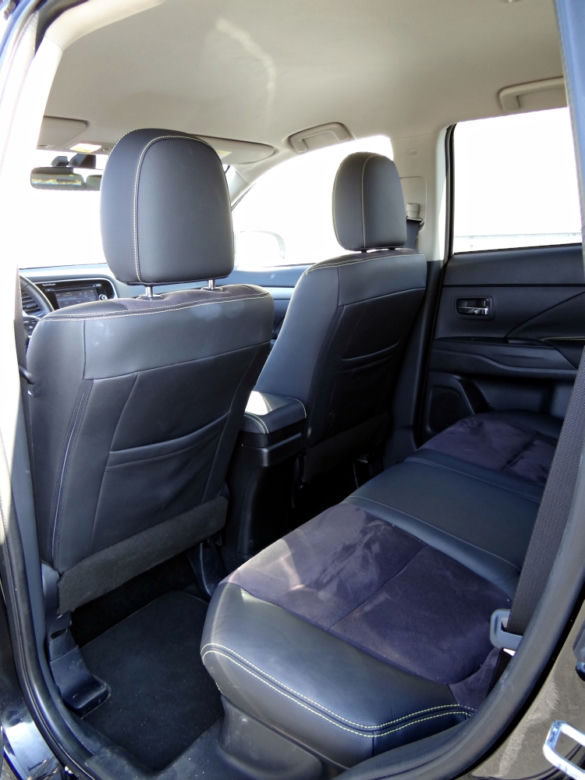 Mitsubishi Outlander 2.2 DID AT 4WD Fischer