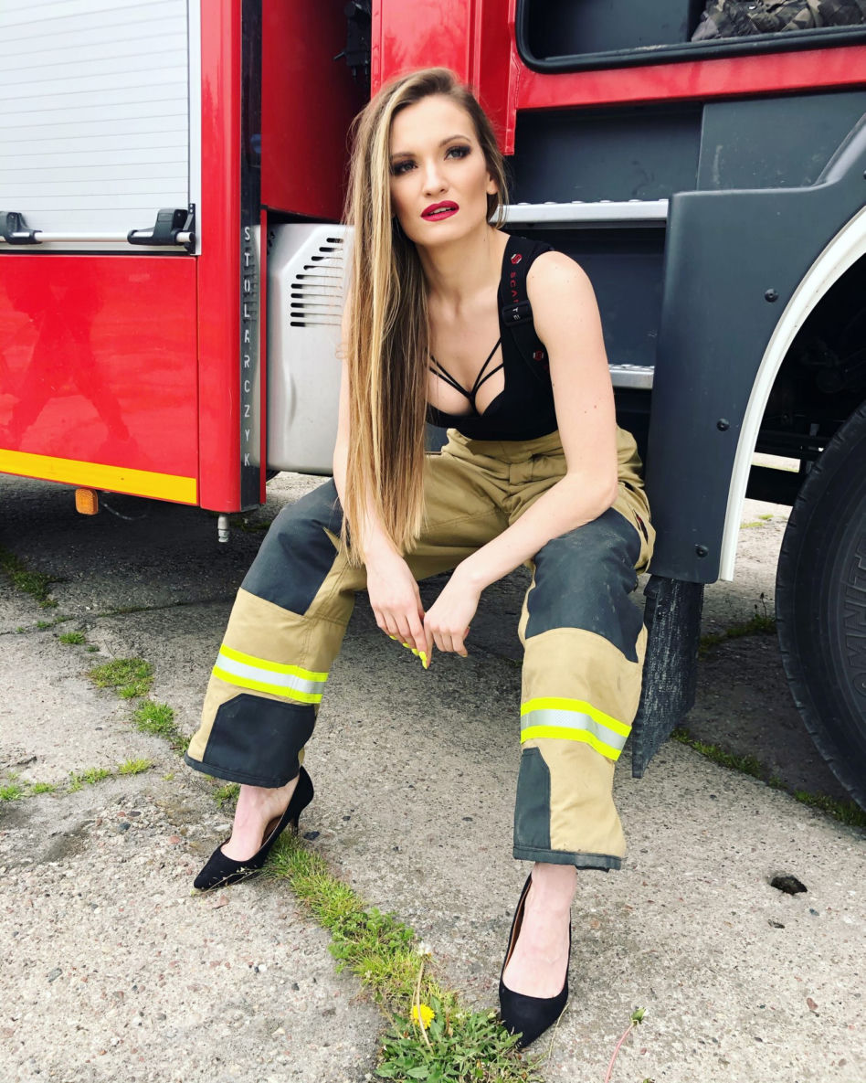 Paulina z "Energy Girls" kusi partnera seksownym tańcem