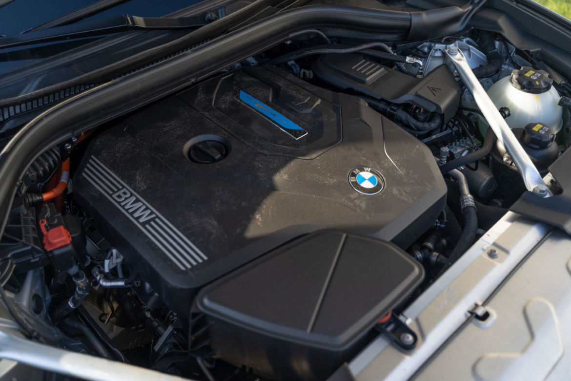(2020) BMW X3 xDrive30e