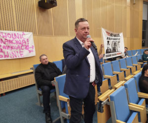 Protest rolników na spotkaniu z ministrem rolnictwa na Uniwersytecie w Siedlcach