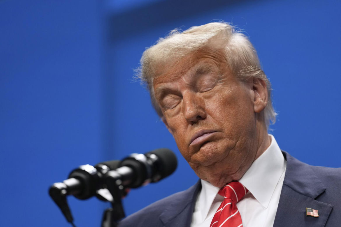 Trump sprawił, że "wszyscy zatańczyli tak, jak im zagrał na fujarce". Szokujące wnioski po Hadze!