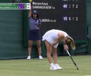 Maja Chwalińska odpadła z Wimbledonu we łzach. Wypadek zniweczył jej szanse na awans