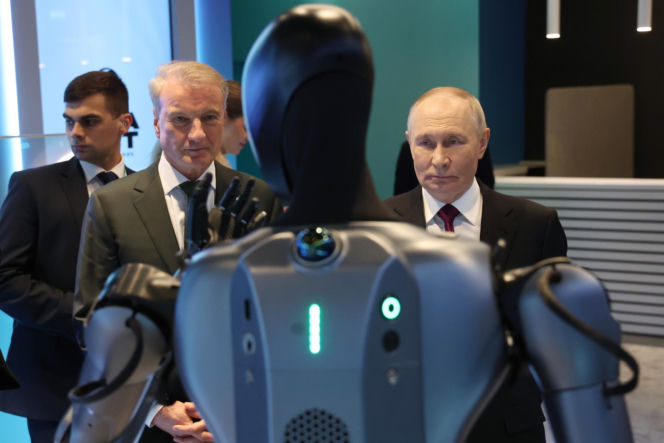 Robot podszedł do Putina! Nie zgadniesz, co zrobił potem