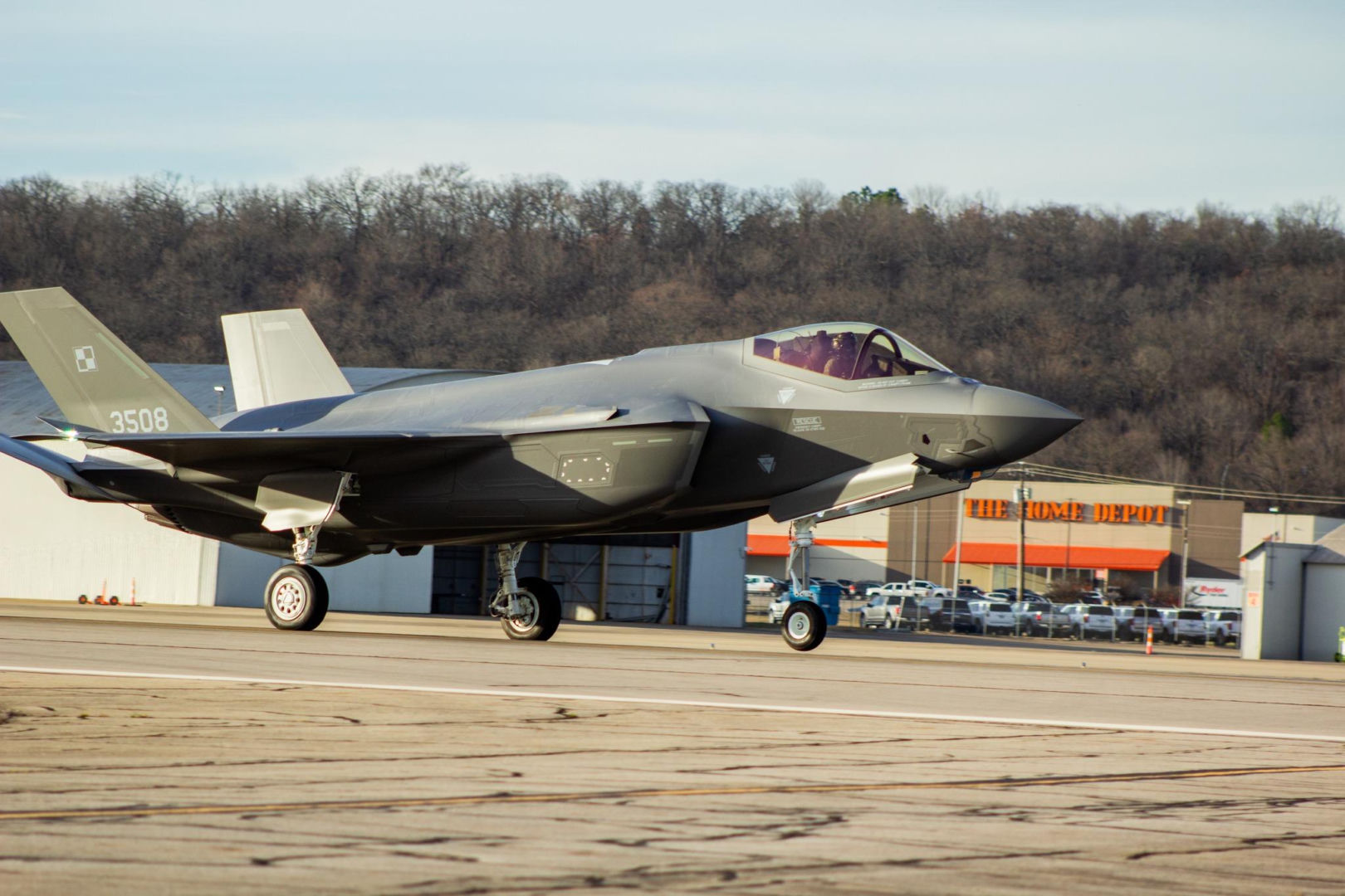 Ósmy polski F-35 w Ebbing. Amerykanie pokazali zdjęcia myśliwca