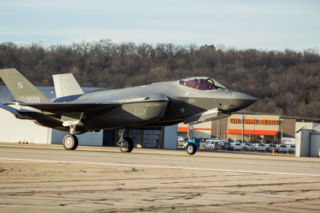 Ósmy polski F-35 w Ebbing. Amerykanie pokazali zdjęcia myśliwca