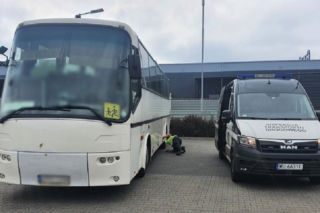 To cud, że dzieci dojechały w jednym kawałku! Szkolny autokar nie spełniał żadnych norm