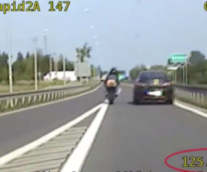 Uciekali motocyklami