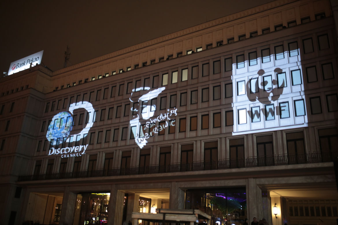 Niezwykły pokaz w centrum Warszawy. #‎StartWith1Thing. RACING EXTINCTION – GINĄCY ŚWIAT