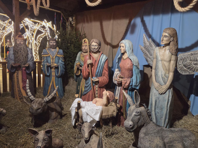 Świąteczna tradycja na Starym Rynku. Szopka bożonarodzeniowa zachwyca wszystkich!