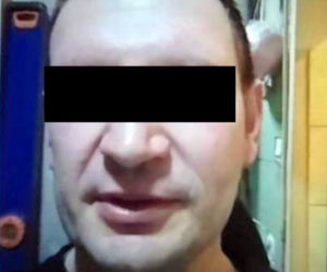  Mieszkańcy osiedla gdzie doszło do morderstwa trójki dzieci boja się o swoje życie. Morderca ich nawiedza.