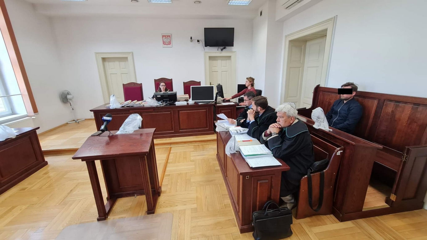 Z impetem wjechał w wózek z bliżniakami! Kubuś zmarł w szpitalu. Sprawca usłyszał wyrok