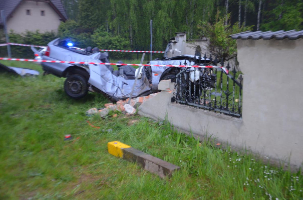 Tragiczny wypadek w Bukownie, nie żyje 20-latek