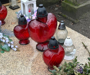 Tak wygląda grób Violetty Villas. Szok, co się na nim znalazło