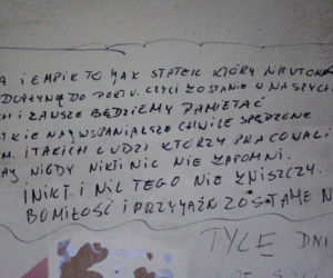 Pożegnalne napisy w Galerii Centrum